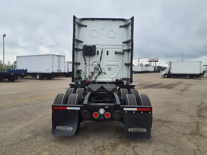 2019 FREIGHTLINER NEW CASCADIA PX12664