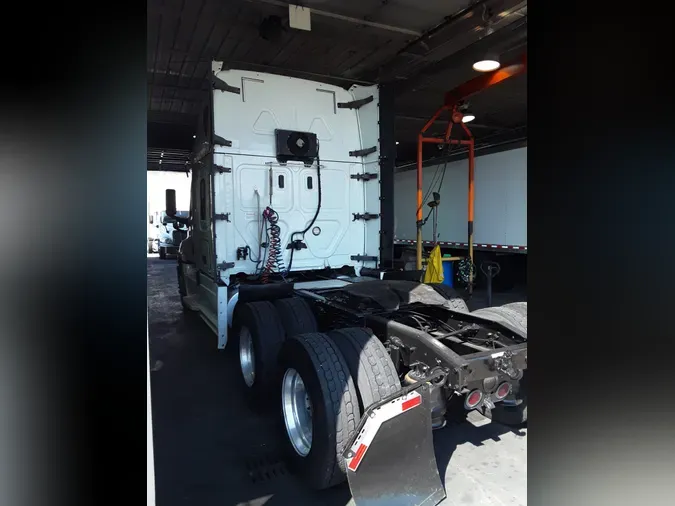 2019 FREIGHTLINER/MERCEDES NEW CASCADIA PX12664