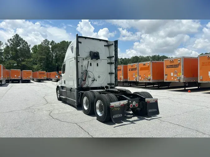 2021 Freightliner Cascadia
