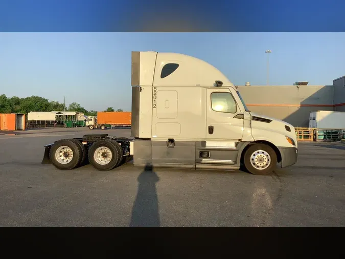 2021 Freightliner Cascadia