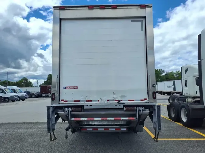 2019 FREIGHTLINER M2 106