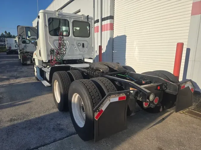 2019 FREIGHTLINER CASCADIA 125