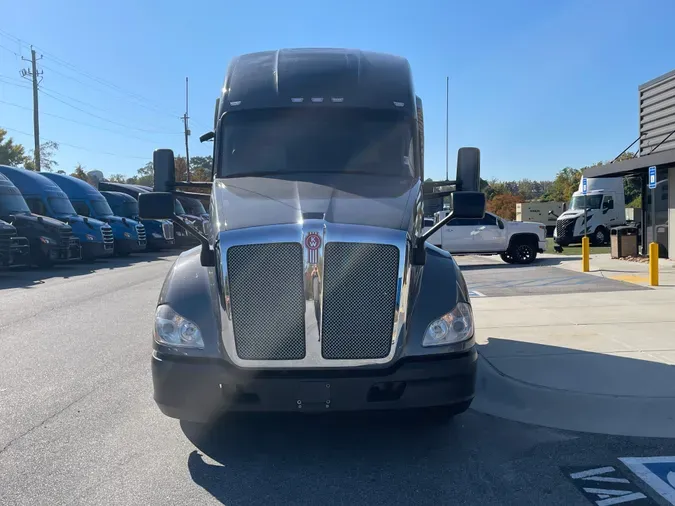 2021 Kenworth T680