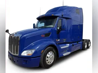 2022 Peterbilt 579