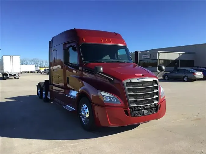 2019 FREIGHTLINER CA126