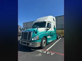 2019 FREIGHTLINER/MERCEDES CASCADIA 125