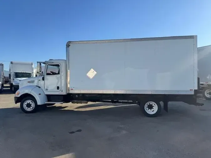 2019 Peterbilt 325