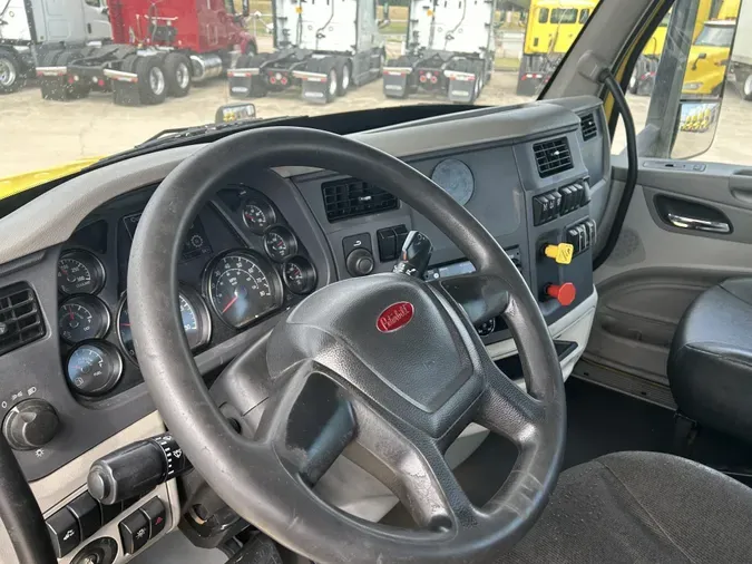 2021 Peterbilt 579