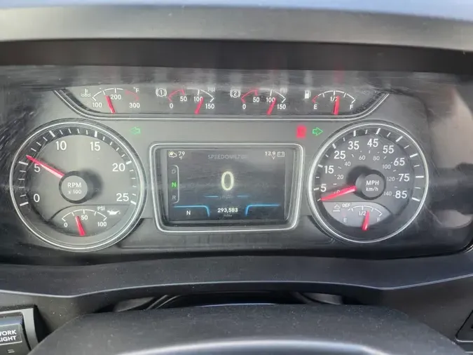 2018 NAVISTAR INTERNATIONAL LT625 DAYCAB T/A