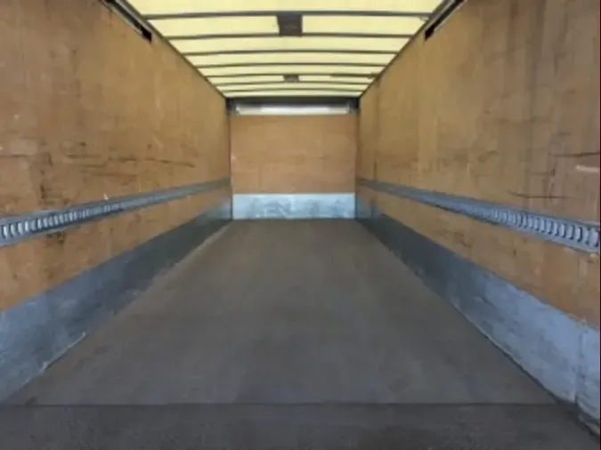 2019 FREIGHTLINER/MERCEDES M2 106