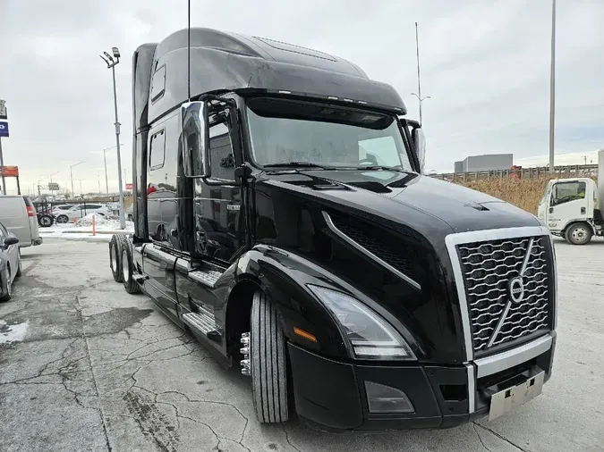 2023 VOLVO VNL64T860