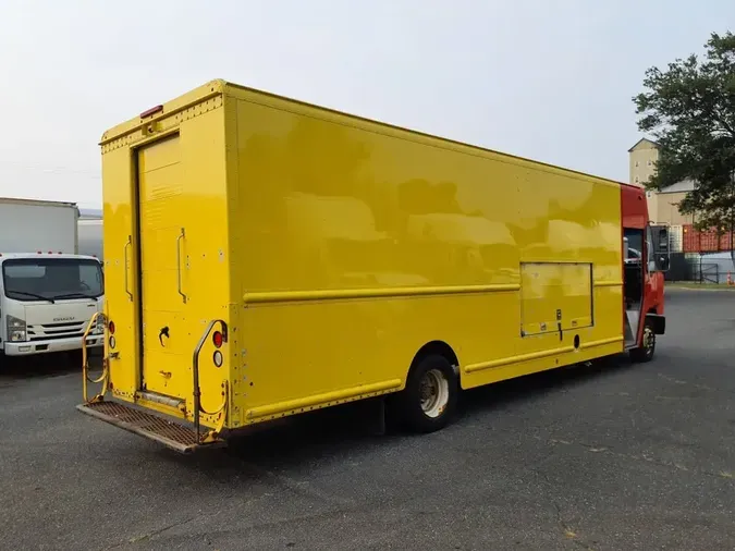 2017 FRTLR CUSTOM CHASSIS CORP MT55