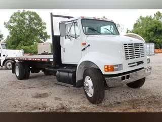 1999 INTERNATIONAL 8100