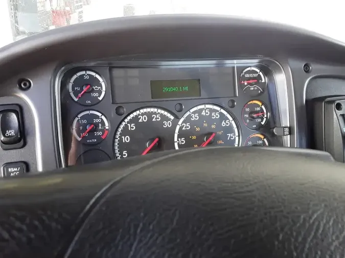 2020 FREIGHTLINER M2 106