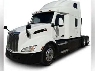 2022 Peterbilt 579