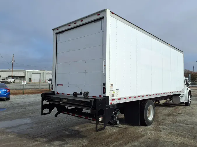 2017 FREIGHTLINER/MERCEDES M2 106