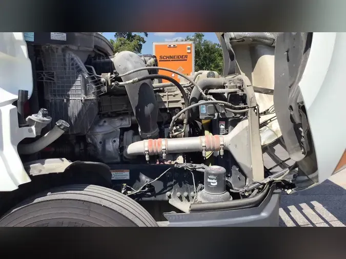2021 Freightliner Cascadia 126