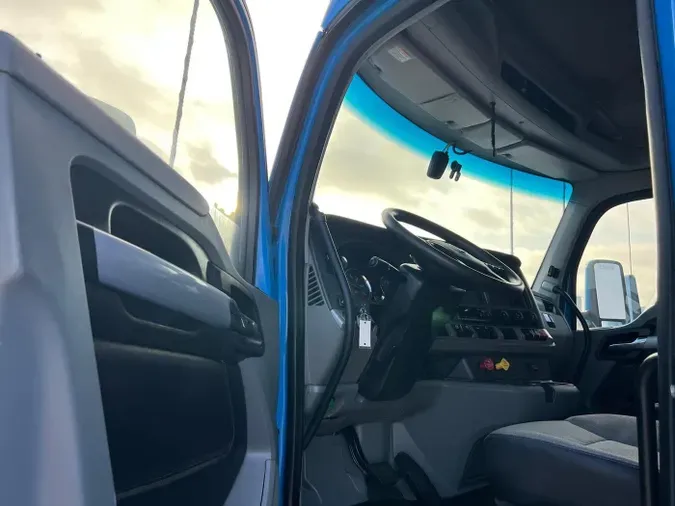 2022 Kenworth T680