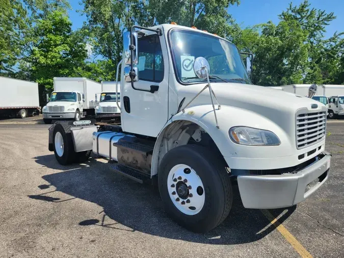 2018 FREIGHTLINER/MERCEDES M2 106