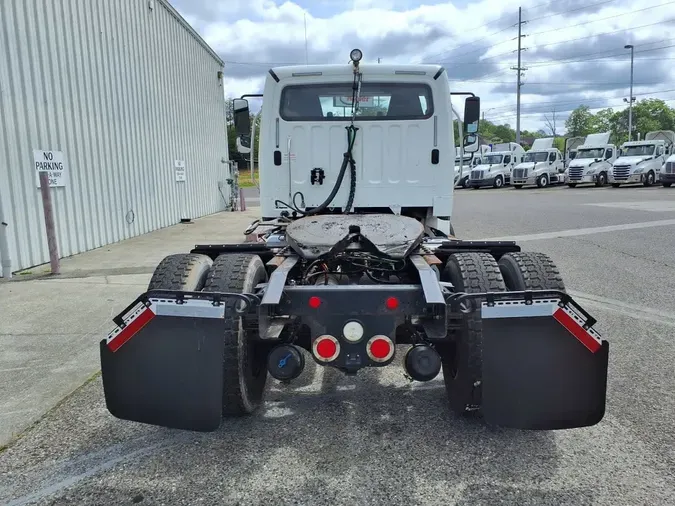 2018 FREIGHTLINER/MERCEDES M2 106