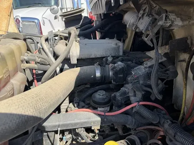 2011 INTERNATIONAL DURASTAR 4400