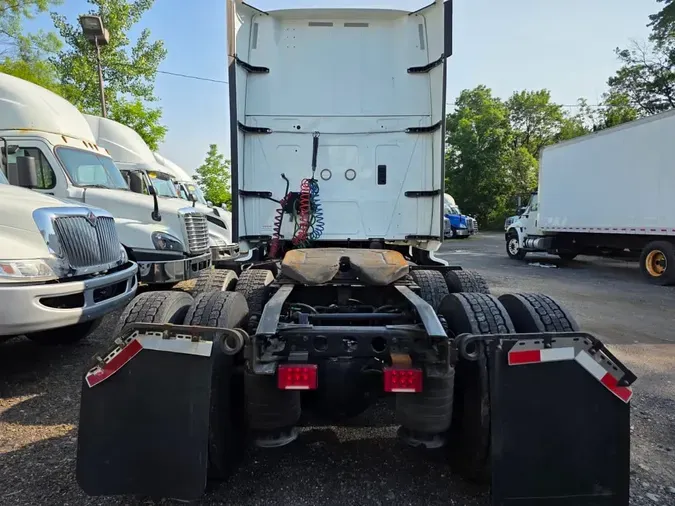 2020 NAVISTAR INTERNATIONAL LT625 SLPR CAB