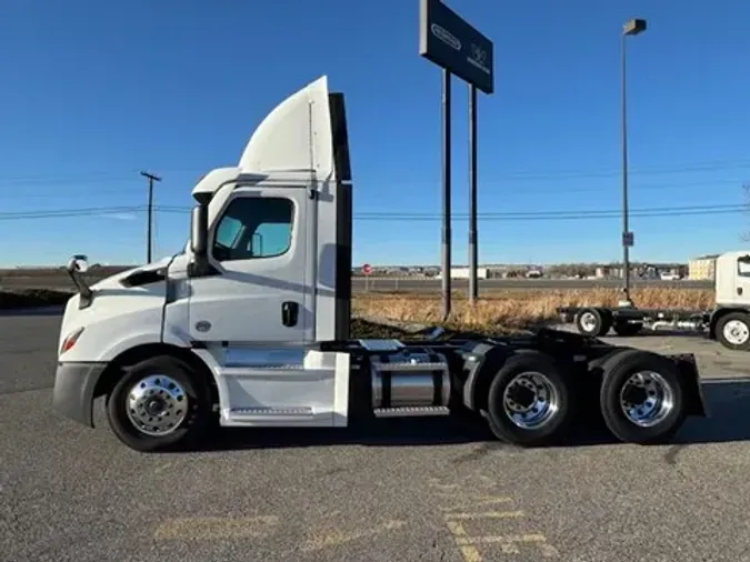 2025 Freightliner PE116DC