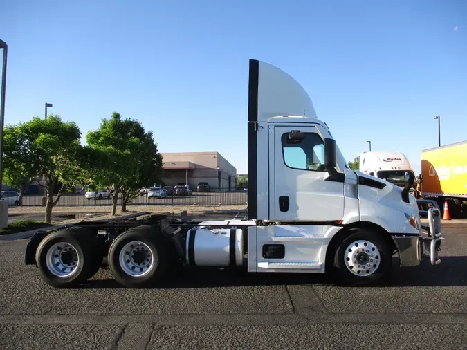 2020 FREIGHTLINER/MERCEDES CASCADIA PX11664ST