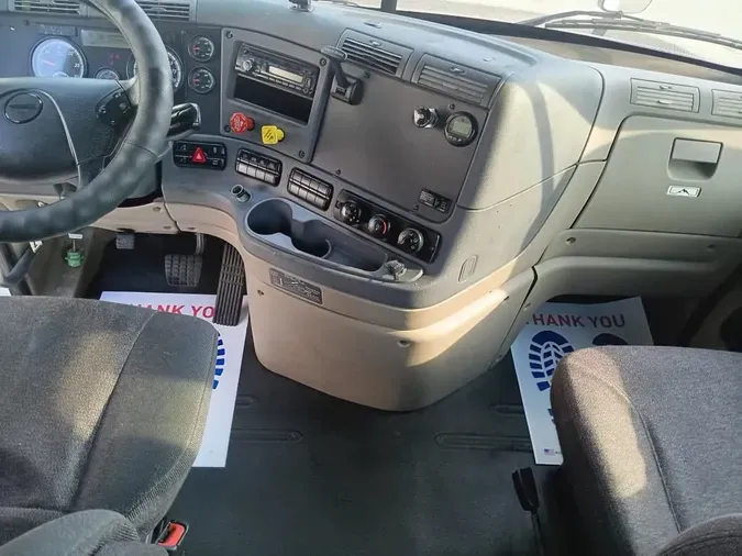 2017 FREIGHTLINER CASCADIA 113