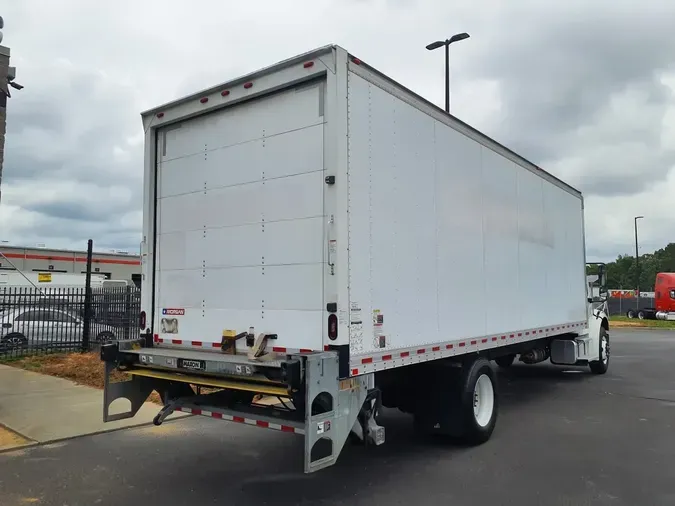 2018 FREIGHTLINER M2 106