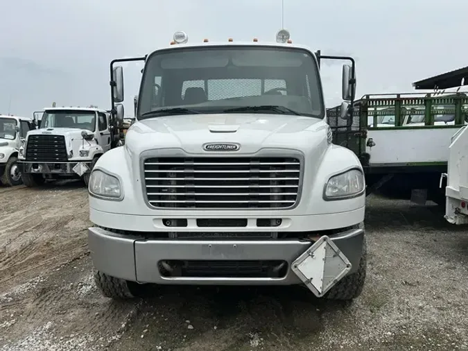 2012 FREIGHTLINER BUSINESS CLASS M2 106