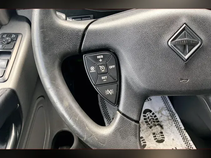 2022 INT LT625 6x4