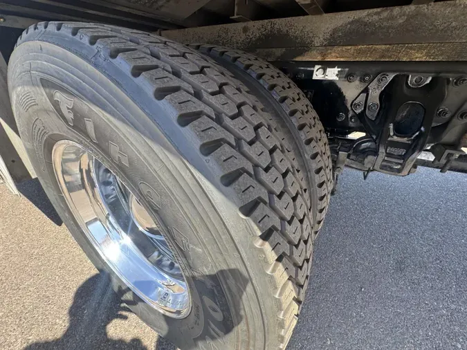 2020 Peterbilt 337