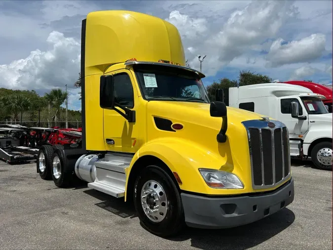 2021 Peterbilt 579