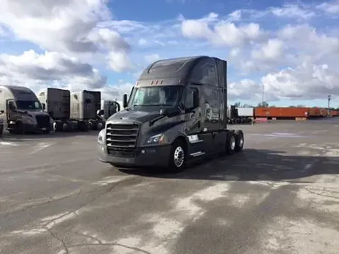 2023 Freightliner Cascadia