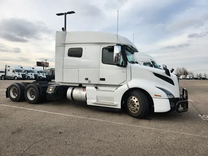 2021 VOLVO VNL64T7407b2bd25e12806bd795de71fffba4aaa7