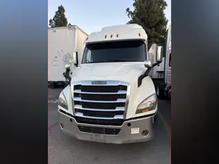 2020 FREIGHTLINER/MERCEDES NEW CASCADIA 116