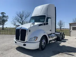2015 KENWORTH T680