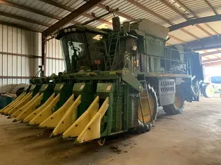 2012 John Deere 7760