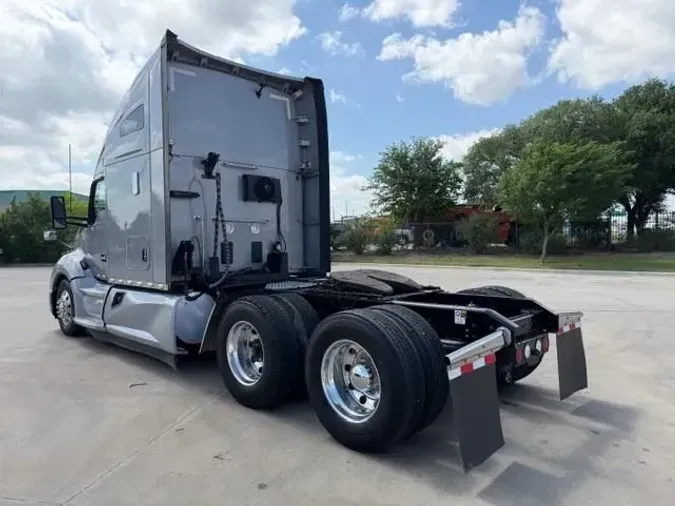2022 Kenworth T680