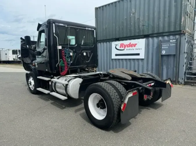 2018 FREIGHTLINER/MERCEDES CASCADIA 1257b35f3981b83bd822251f9d3968272d1