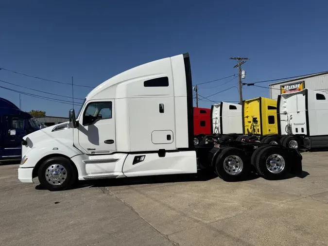 2022 Kenworth T6807b399f4e503b9e8867306bffc6c2921e