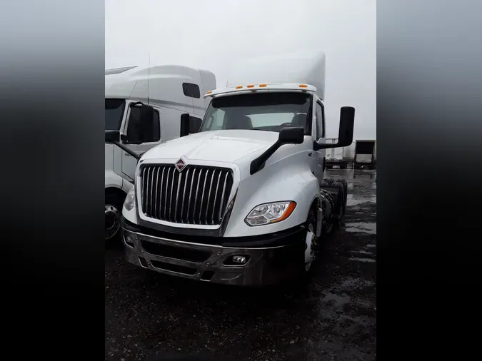 2019 NAVISTAR INTERNATIONAL LT625 DAYCAB T/A