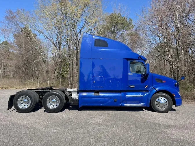 2022 Peterbilt 579