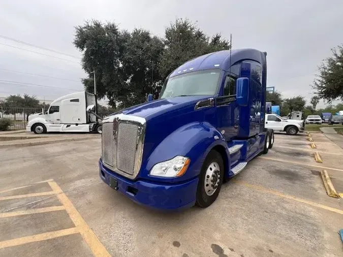 2021 Kenworth T680