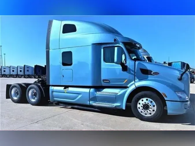 2022 PETERBILT 579