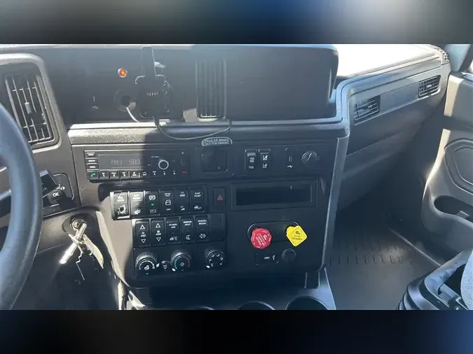 2022 INTERNATIONAL LT625