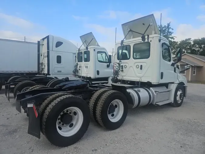 2019 FREIGHTLINER/MERCEDES NEW CASCADIA PX12664