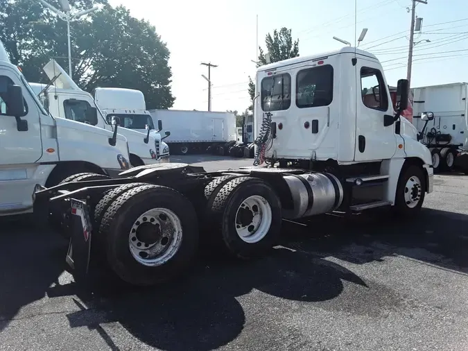 2017 FREIGHTLINER CASCADIA 125