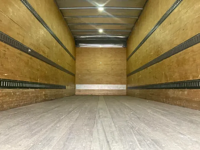 2016 FREIGHTLINER/MERCEDES M2 106